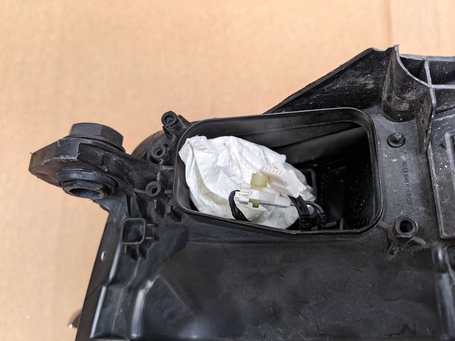 Фар за VW Touareg III / ВФ Туарег 3