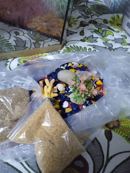 Аквариум на 17 литров продаю