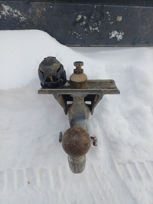 Продам фаркоп оргинал мерседес бенц