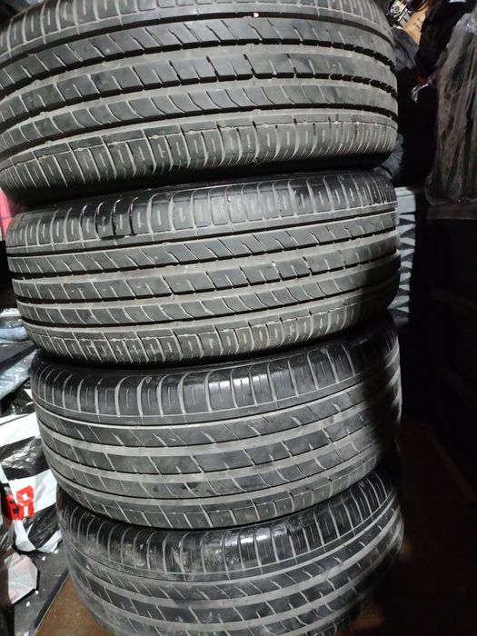 Продавам комплект гуми с джанти Дачия Дъстър/ Dacia Duster 4х4