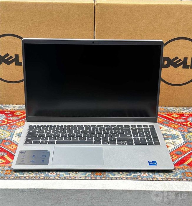 Dell inspiron 15 i5-1235U DDR4 8GB SSD 256GB Display 15'6 FHD