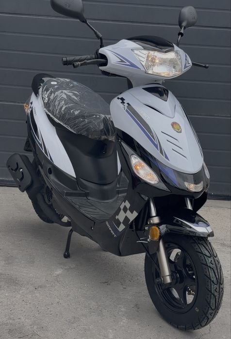 Scuter benzina fara permis