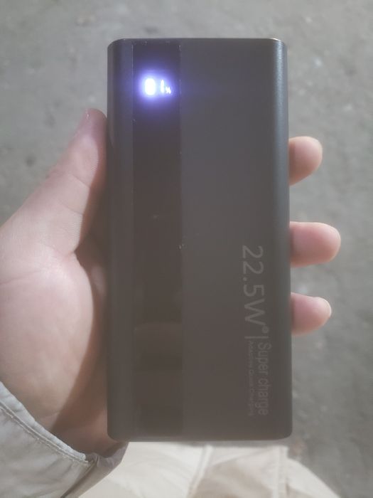 Power bank 20.000 batareka sig‘imi bor