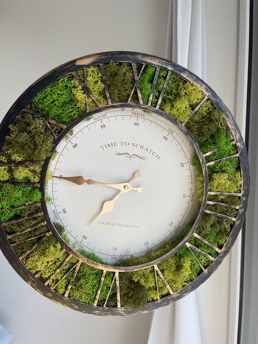 Картини и часовници със скандинавски мъх