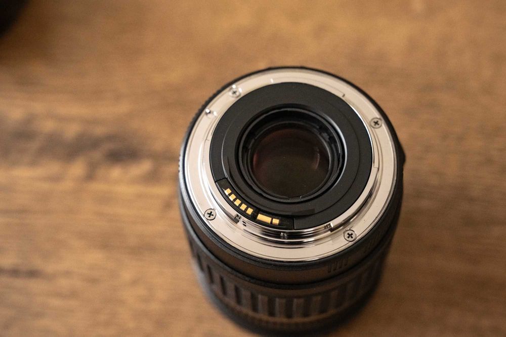 Canon EOS 7D, Тamron17-50 f2.8, TT685c, 3 батерии, 2 бр CF и чанта.