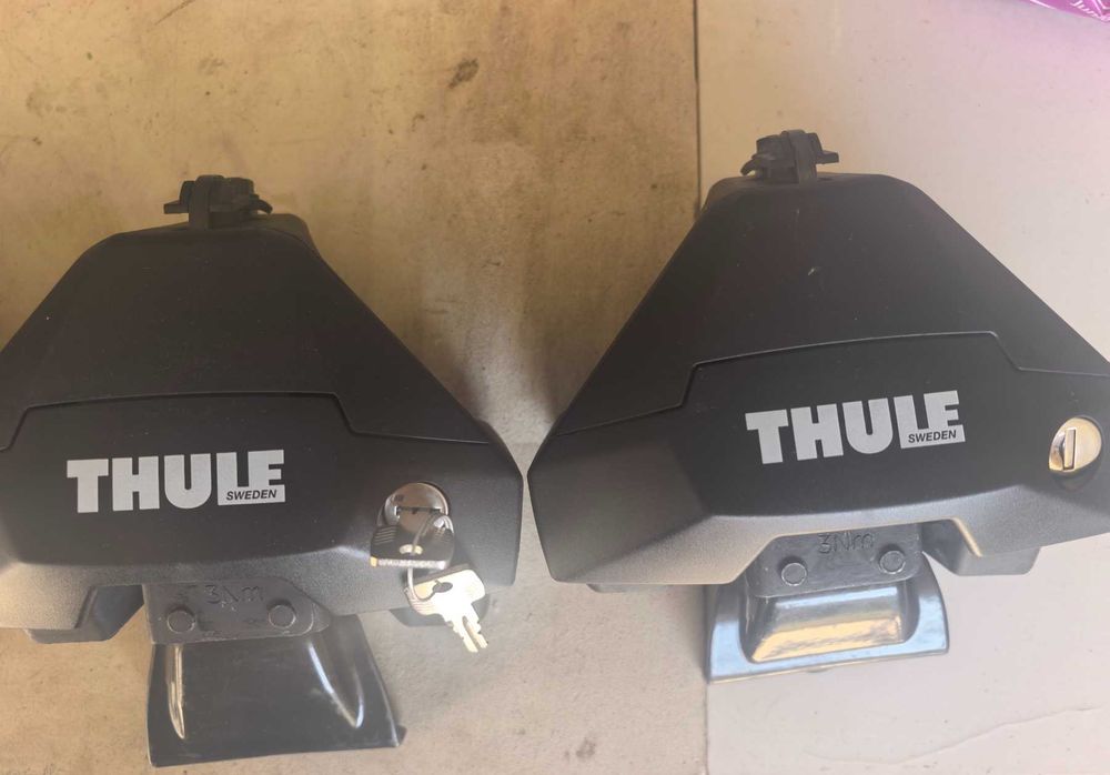 Thule черни греди със захвати за Toyota CHR