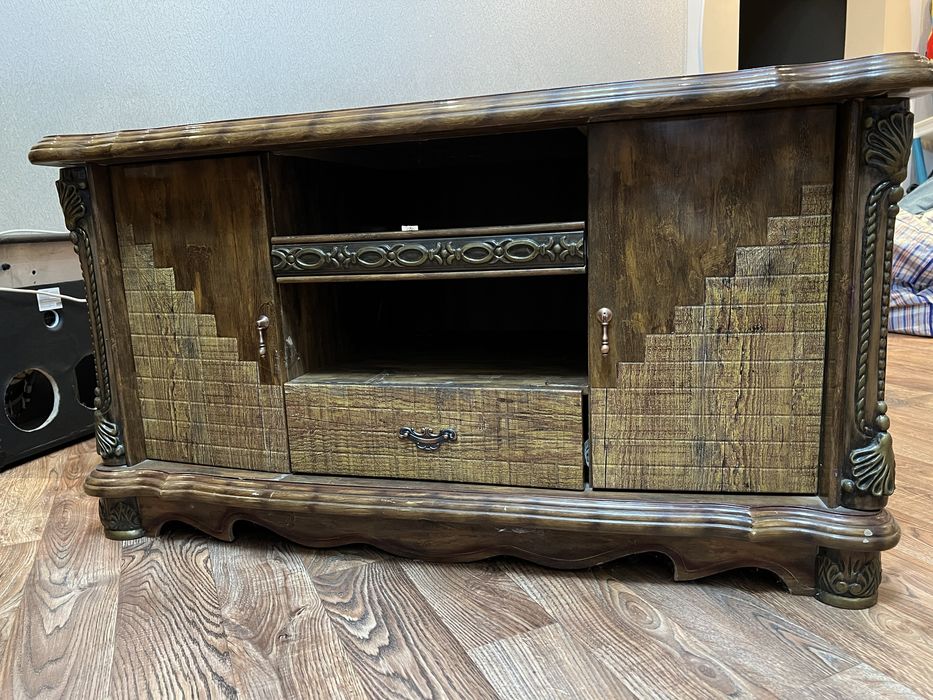 Тумба под ТВ и не только