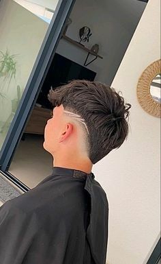 Frizer tund și la domiciliul clientului. Tarif bun