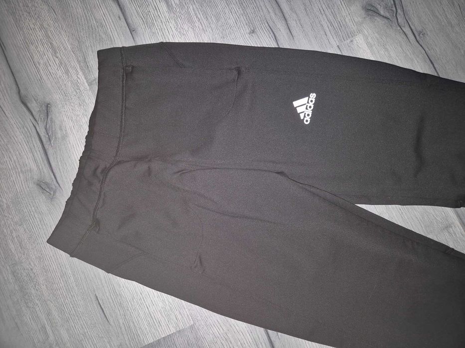Pantaloni tip colanți damă Adidas xs