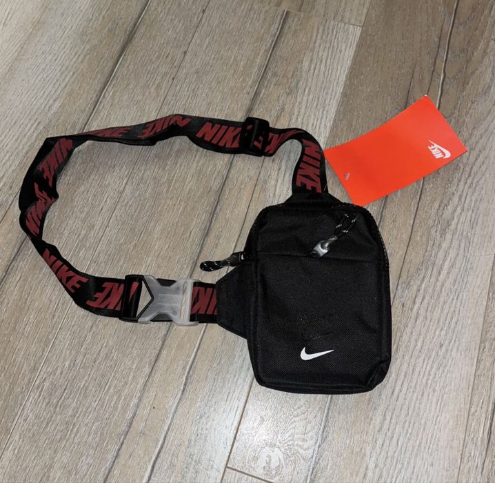 Nike Чантичка! НОВА! Оригинал