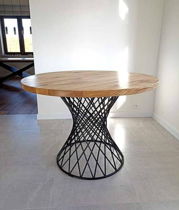 Krugliy loft stol