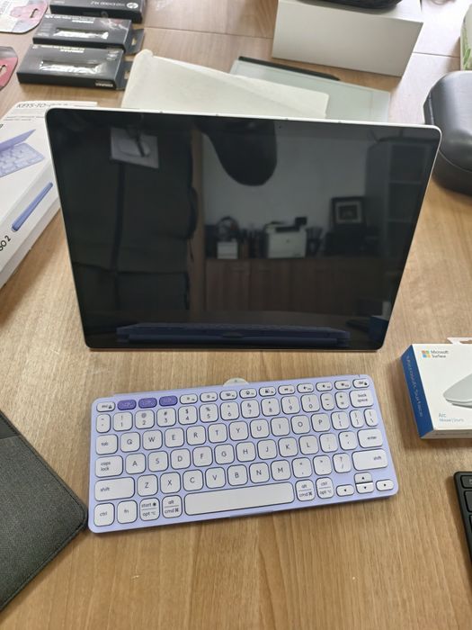 Microsoft Surface Pro 11 Snapdragon X Elite OLED 16/512 5G Silver +KB