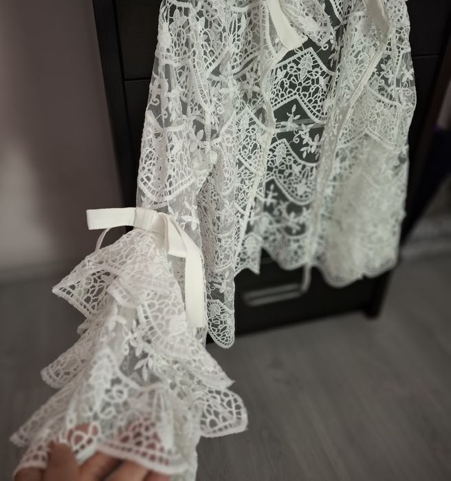 Бяло Дамско болеро