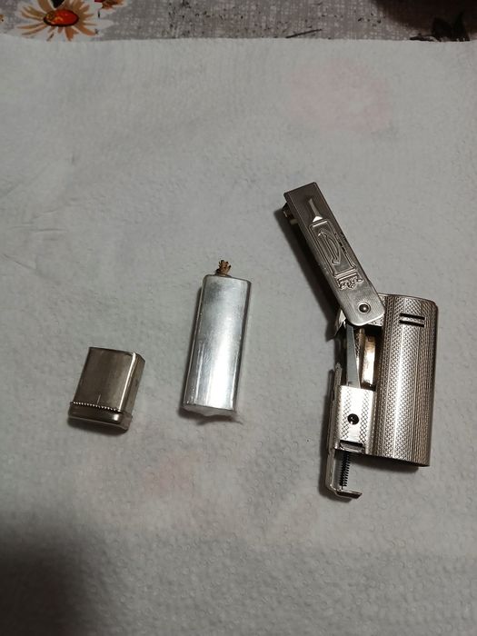 Bricheta metalica chesterfield tip zippo made in austria