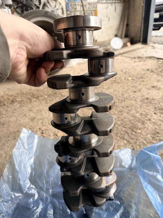 Коленвал Вал коленчетый