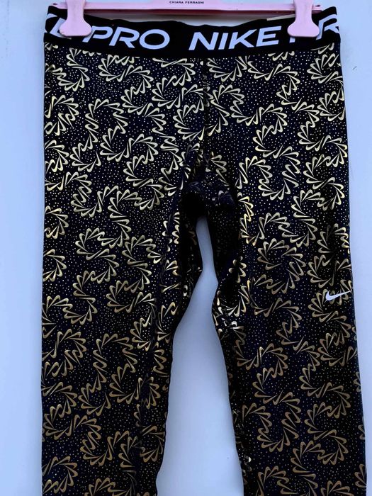 Nike Pro оригинален дамски клин нов Л размер