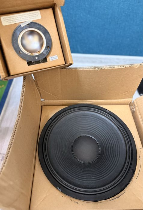 Динамик и диафрагма, изготовлено в США