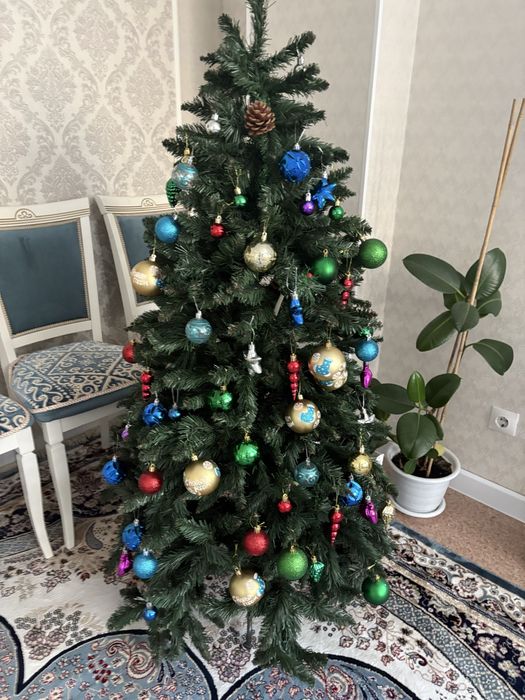 Продаю искуственную ёлку