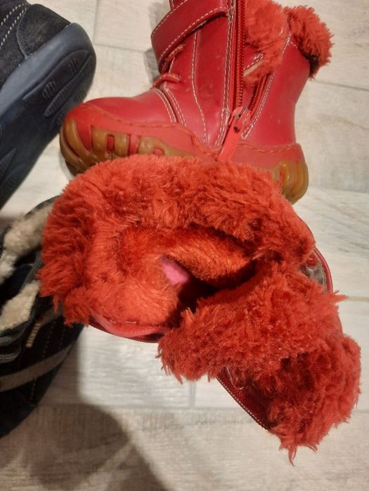 2 perechi de încălțăminte pt copii