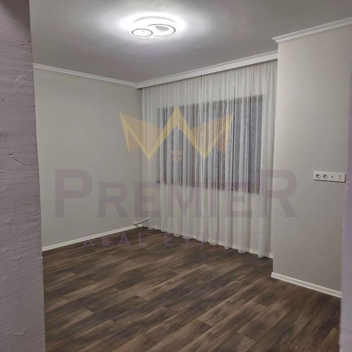Къща в Варна-м-т Добрева Чешма площ 185 цена 395000
