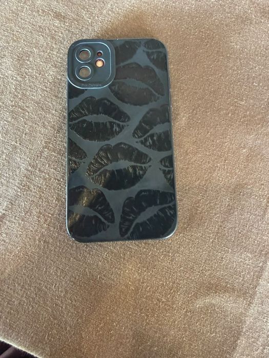 Продам iPhone 11