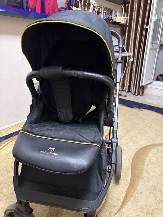Продаю коляску ining baby