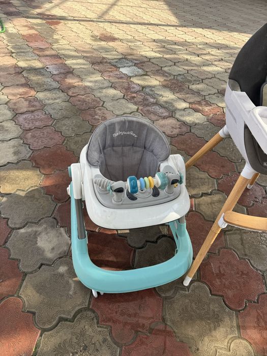 Ходунок, детский стульчик