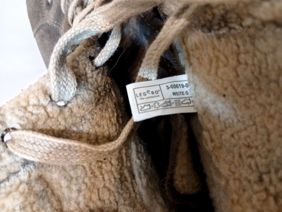 Ghete imblanite Legero piele intoarsa  nr 42 / 8 piele naturala