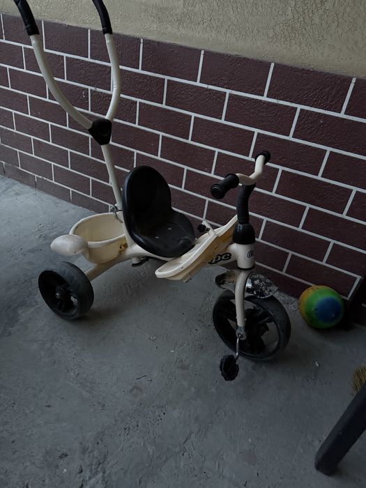 Продается трехколесный велосипед