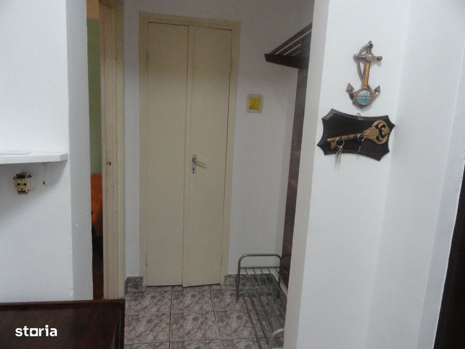 Apartament 4 camere, 2 bai, 2 balcoane, etaj 1, bloc reabilitat Vlaicu