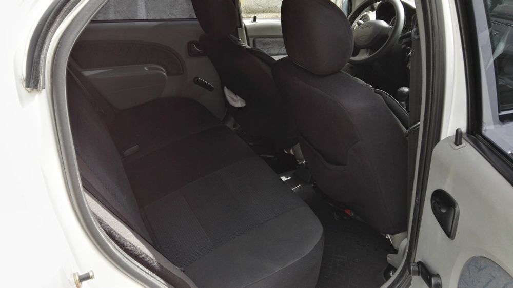 Dacia Logan 2006 GPL