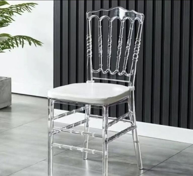 Аренда столов и стульев