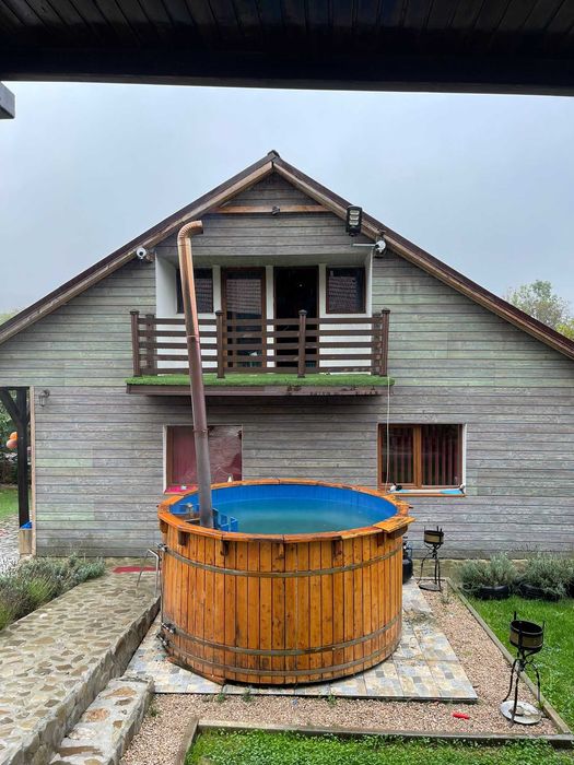 Cel mai mare Ciubăr izolat cu fibra si soba inclusa