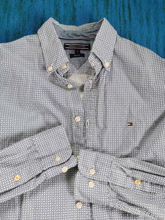 Camasa Tommy Hilfiger M slim fit si pulover Jack & Jones S