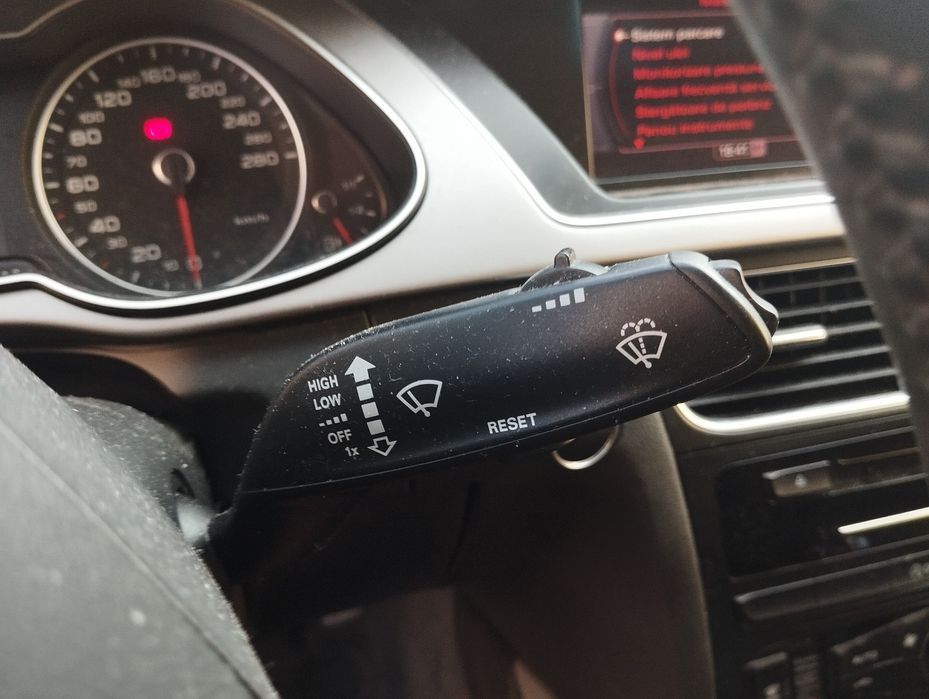 Dezmembrari Audi A4 B8 (8K) (2007-2015) 2.0 TDI Motorina