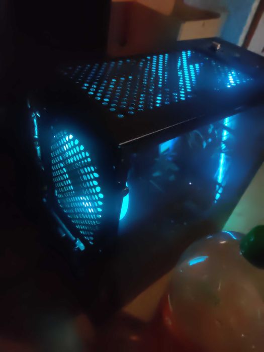 Vând PC Gaming Lite
