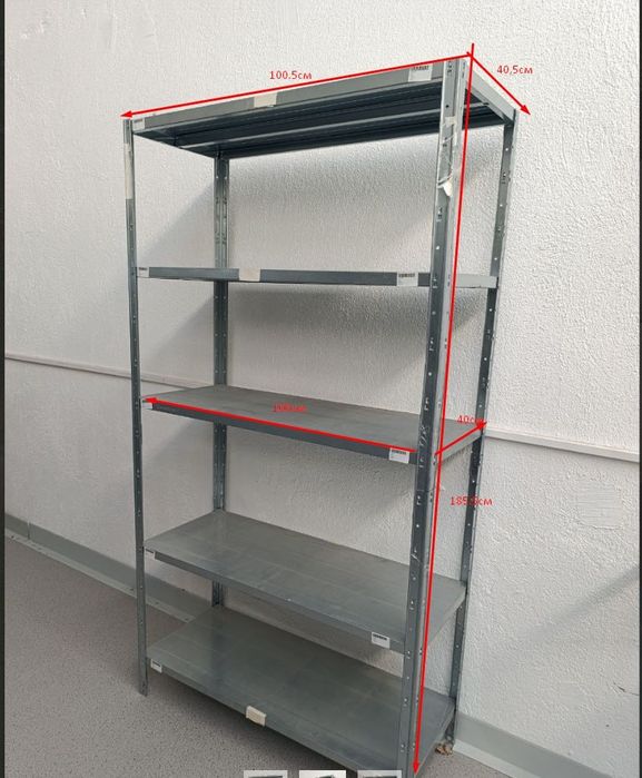 Продавам метални стелажи