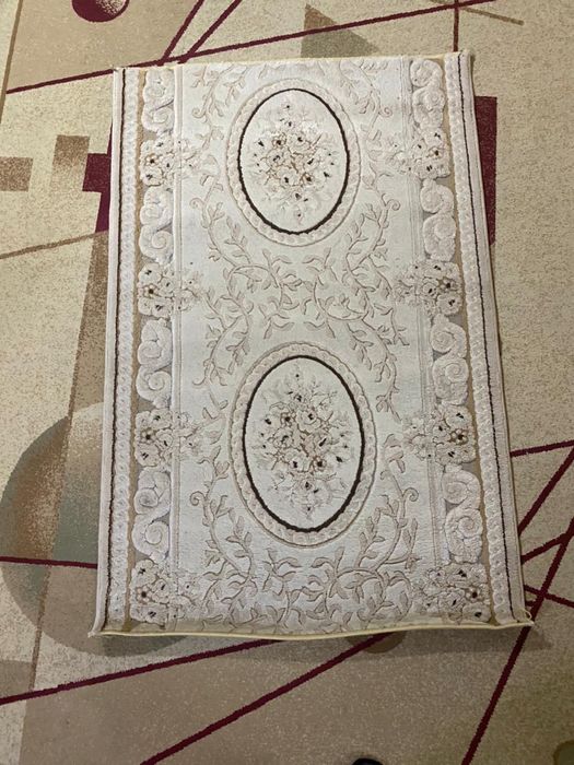 Коврики маленькие 1х1,5 примерно