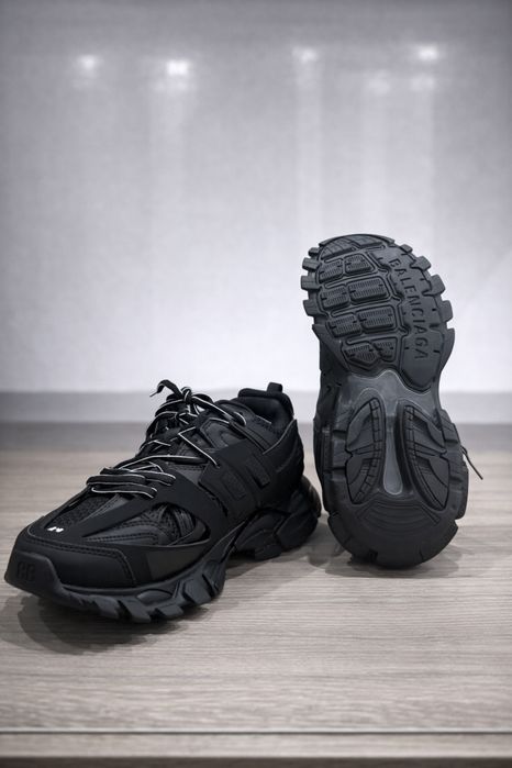 | Luxury | Balenciaga Track Full Balck 42,43