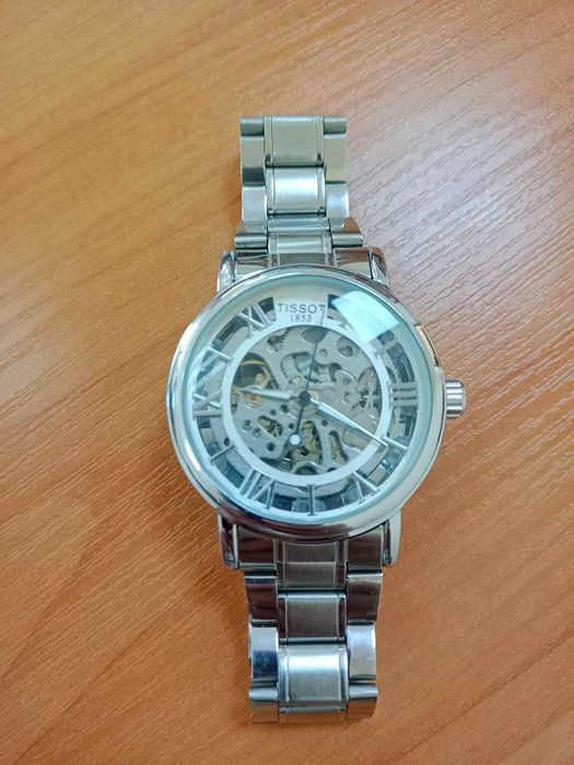 Qo'l soat(mexanik). TISSOT 1853