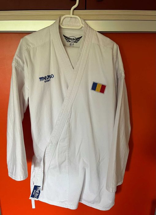 Kimono Karate Masibo Sport, bumbac, alb, mar.165 + centura alba GRATUIT