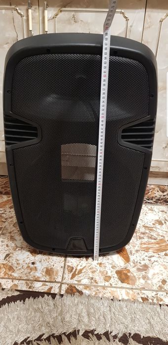 Pret pe bucata. Cutii/incinte mari pe 15" de fabrica, ca J.B.L Eon 515