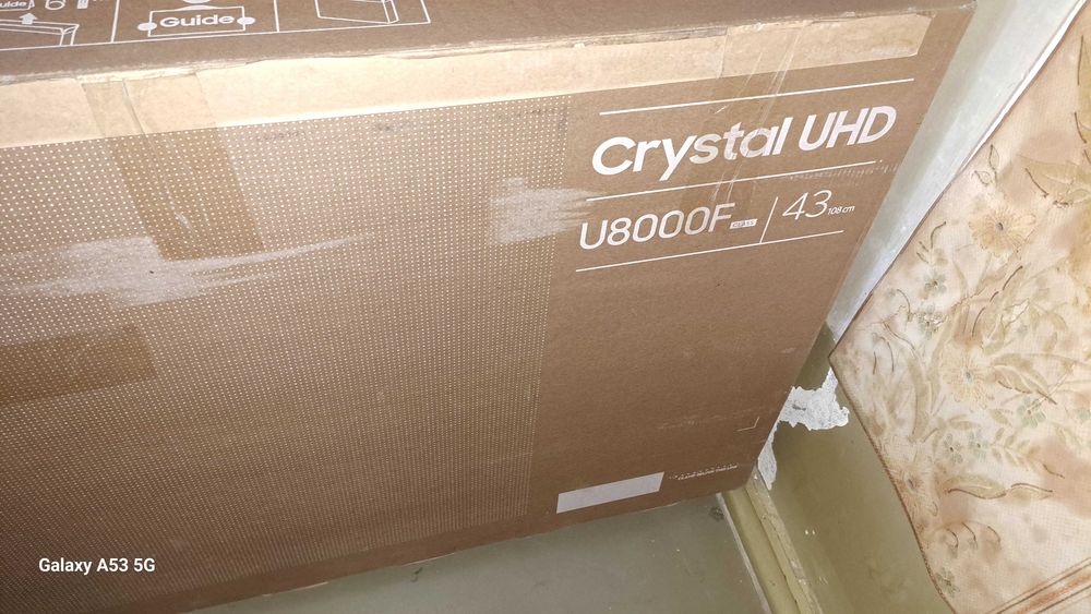 Телевизор Samsung Crystal UHD 43