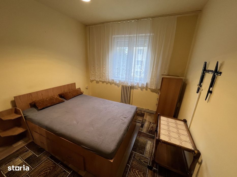 Apartament 3 camere,semidecomandat,zona Mihai Viteazul — fotografia 1