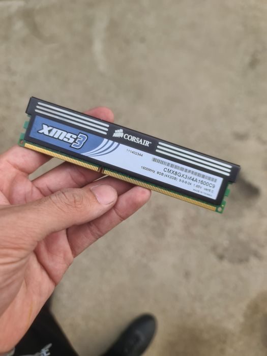 Corsair 4gb ddr3 1600mhz