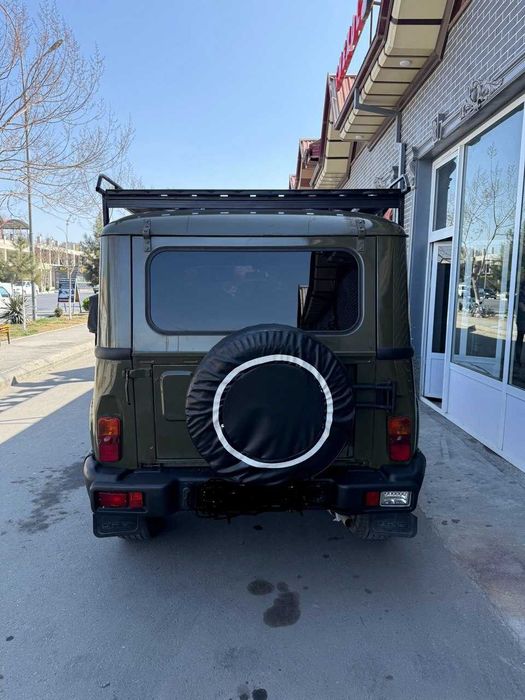 Уаз автомобили жуда яхши холатда сотилади