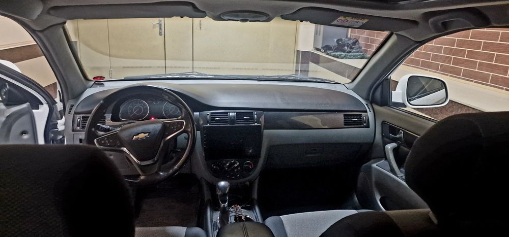 Sròchna JENTRA sotiladi