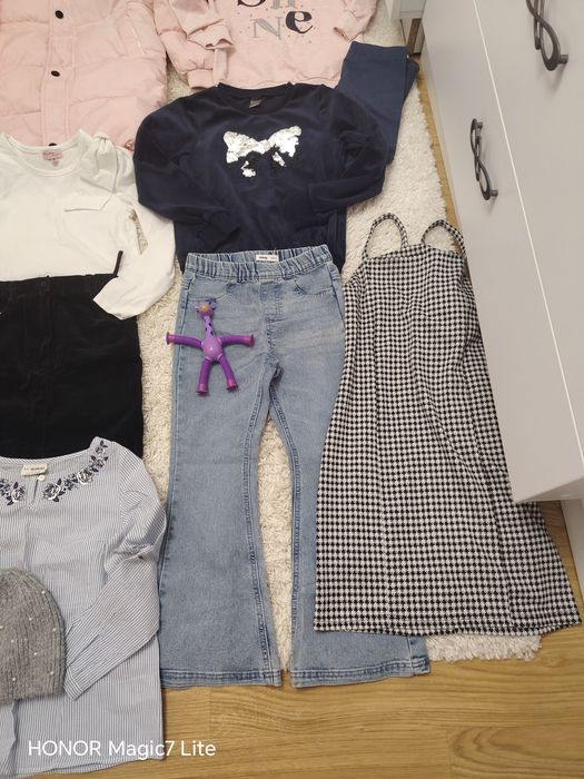 Lot hainute fetita 8 ani