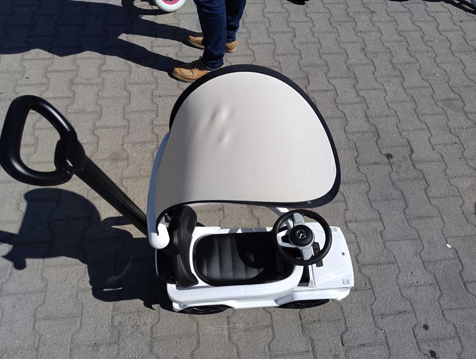 MERCEDES Кола за яздене с дръжка и сенник Mercedes-benz G350d бял