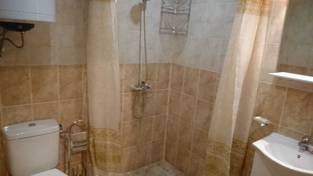 Дава се под наем Тристаен апартамент в Варна, Общината - 70 кв.м за 561 € - Снимка #9